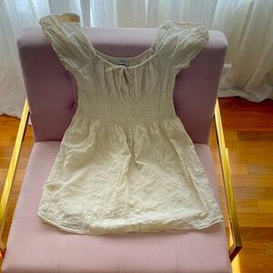 Sunday Best Aritzia Poplin Cream Dress Small